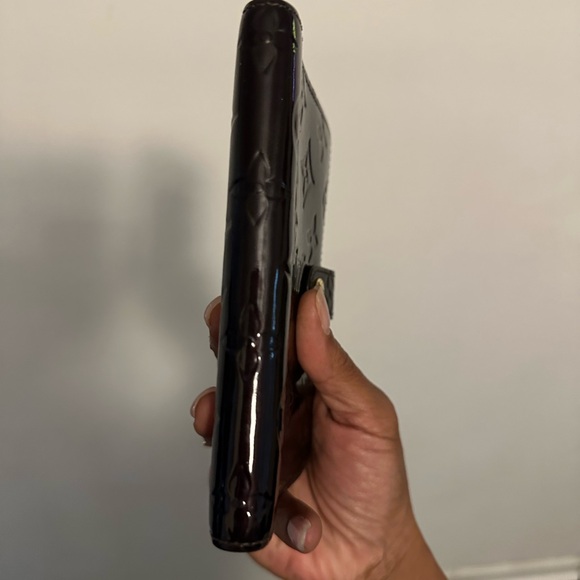 Louis Vuitton Glossy Black Monogram Card Holder - Picture 2 of 9